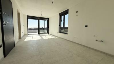 Istria, Banjole - aurinkoinen kolmen makuuhuoneen huoneisto uudisrakennuksessa merinäköalalla, 63,09 m² - ylin kerros