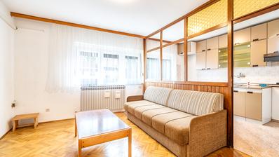 Zagreb, Zvijezda, Mlinarska, trosoban stan na drugom katu odlično održavane zgrade, 54 m²