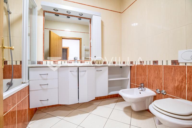 Zagreb, Sveti Duh, 120 m² bahçeli güzel dört odalı daire - 8