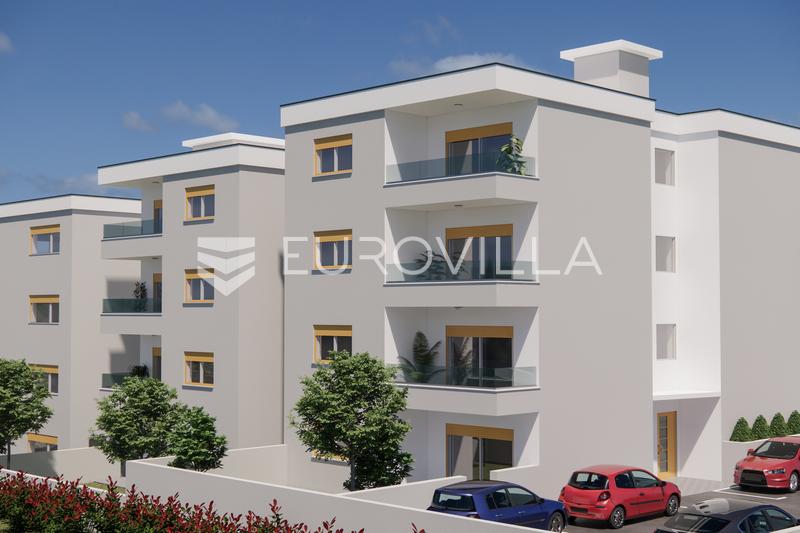 Pula, Center - exclusive three-bedroom apartment in a new building, 2st floor, 59.16 m² - elevator