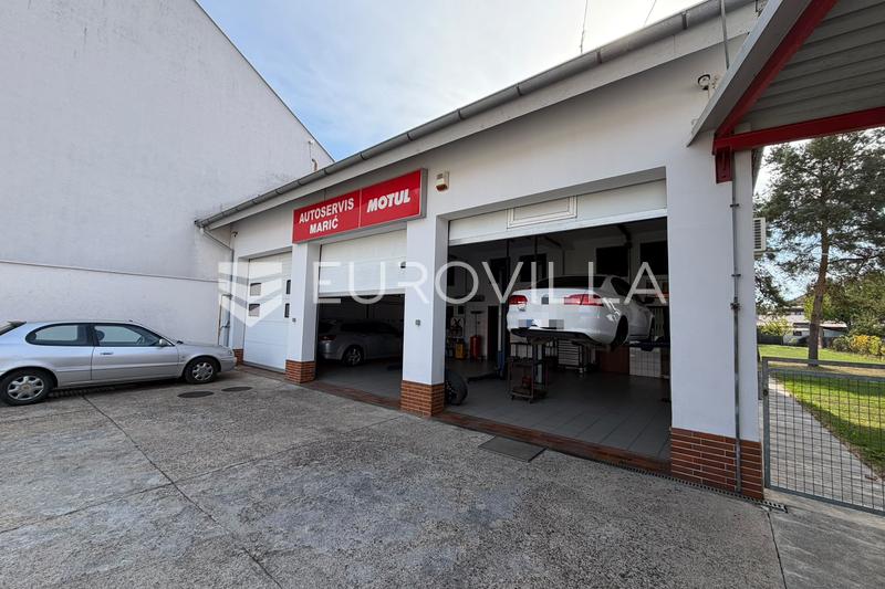 Dakovo, Centro Città - Edificio Commerciale con Attrezzature per Riparazioni Auto - 1