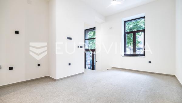 Zagreb, Donji grad, gatulokaler 35 m²