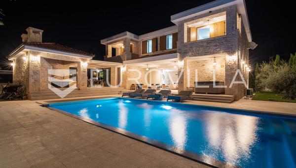 Zadar, Nin - Luxury Stone Villa with an Infinity Pool and Private Wellness Oasis