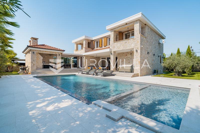 Zadar, Nin - Luxury Stone Villa with an Infinity Pool and Private Wellness Oasis - 2
