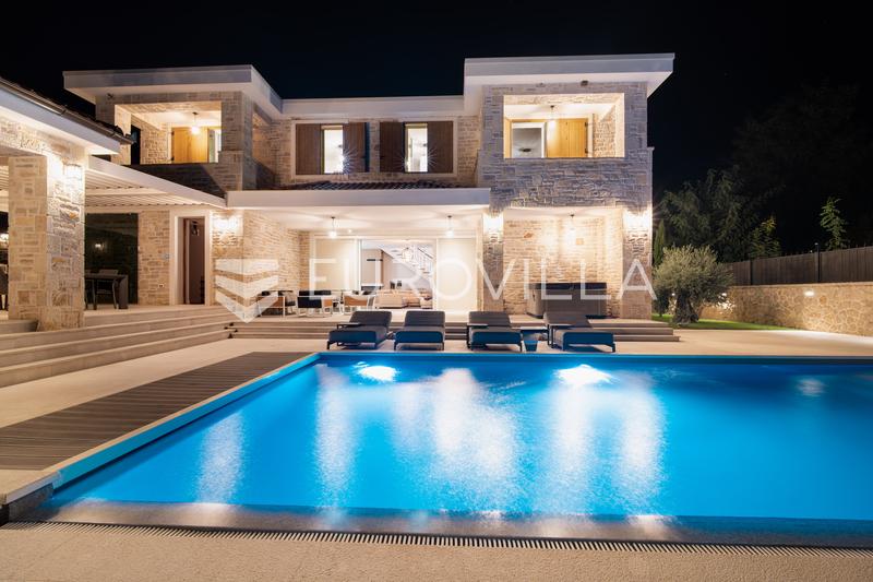 Zadar, Nin - Luxury Stone Villa with an Infinity Pool and Private Wellness Oasis - 3