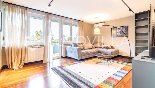 Zagreb, Savska, apartamento de una habitación de 66 m² recién reformado con logia