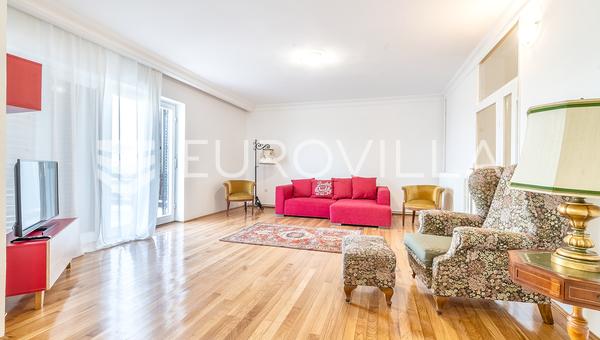 Zagreb, Sveti Duh, komforan četverosoban stan, 228.18 m² s prekrasnim pogledom