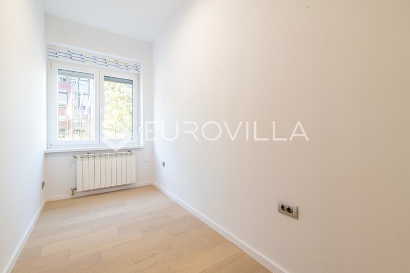 Zagreb, Šubićeva, prekrasan novo adaptiran stan/poslovni prostor u visokom prizemlju, 82 m2