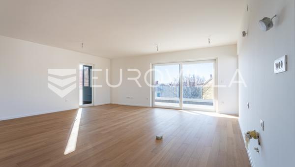Vodice, OBRA NUEVA, ático con terraza en la azotea y vistas al mar, 150,94 m²