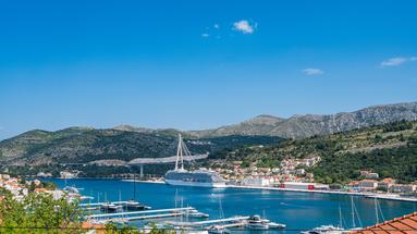 Dubrovnik, vila s bazenom i panoramskim pogledom