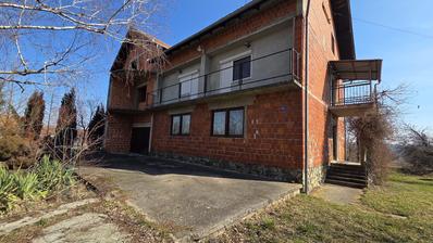 Orahovica, stambeno, poslovna nekretnina, 198 m²