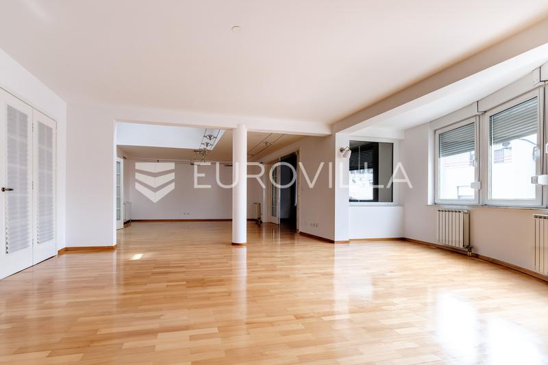 Zagreb, Trešnjevka, VMD, luksuzan troetažan stan s terasom, otvoreni pogled - 3