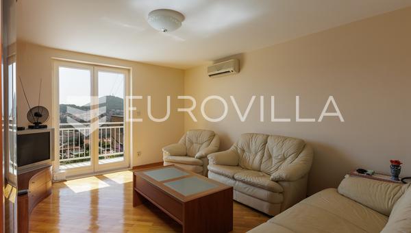 Dubrovnik, Gruž, duplex three-bedroom apartment with a view