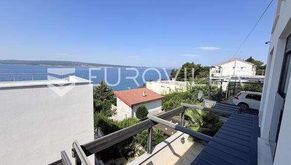 Crikvenica, eksklusivt tilbud, lejlighed med havudsigt kun 50 m fra stranden, toværelses lejlighed