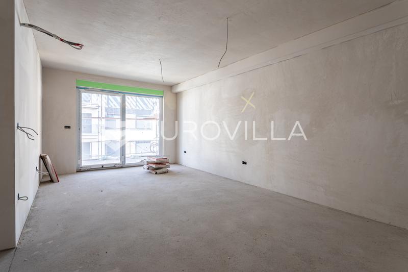 Makarska, dvosoban stan u luksuznoj novogradnji s bazenom