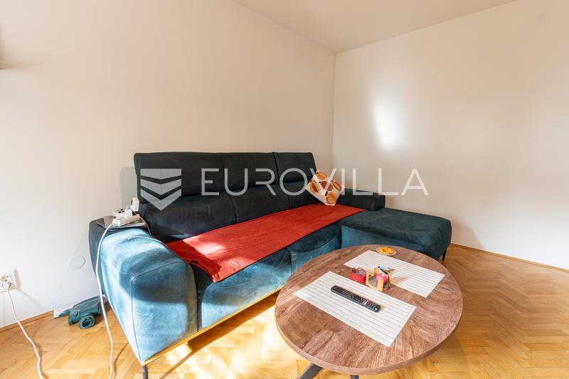Osijek, Gornji Grad, funktionelle Zweizimmerwohnung mit Balkon und Abstellraum - 3