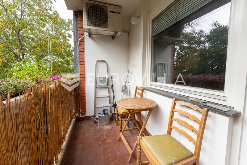 Osijek, Gornji Grad, funktionelle Zweizimmerwohnung mit Balkon und Abstellraum - 15