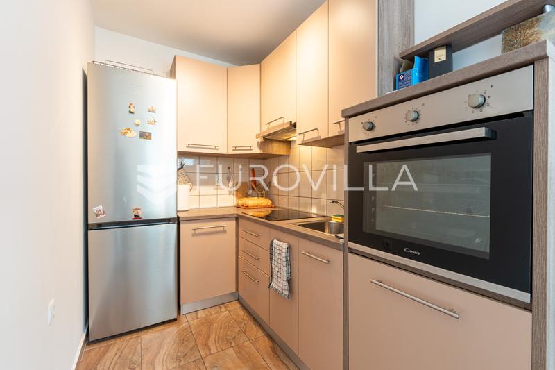 Osijek, Gornji Grad, funktionelle Zweizimmerwohnung mit Balkon und Abstellraum - 6