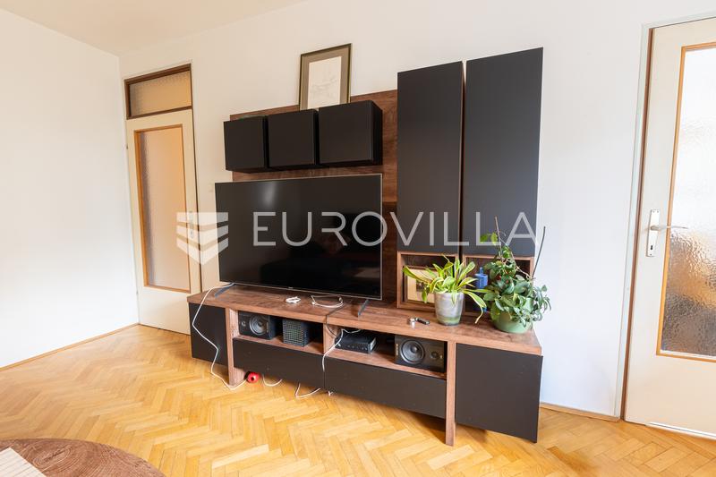 Osijek, Gornji Grad, funktionelle Zweizimmerwohnung mit Balkon und Abstellraum - 5
