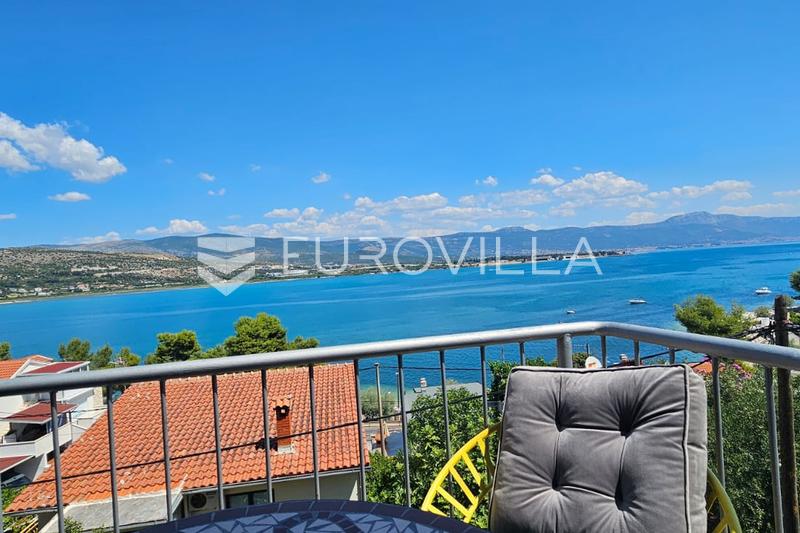Trogir, dům se třemi apartmány a krásným výhledem, 50 m od moře - 3