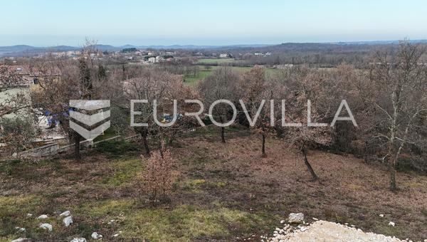 Ístria, arredores de Porec - Terreno para construção de 963 m² com vista para a vegetação