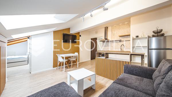 Zagreb, Jarun, functional three-bedroom apartment 50 m² in the attic