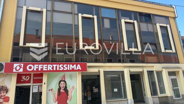 Požega, Matice Hrvatske, atraente espaço comercial de 270 m2