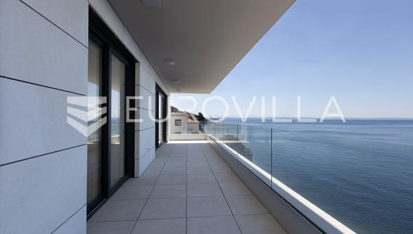 Rijeka, Pećine, NEUBAU, luxuriöse Vierzimmerwohnung, 163,72 m², erste Reihe zum Meer