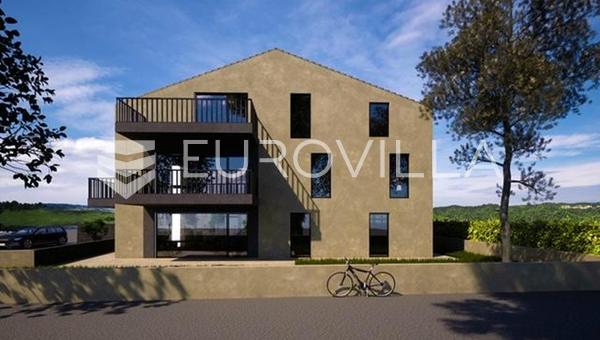Istria, Porec - Moderni asunto 127 m2 uudisrakennuksen 1. kerroksessa, 700 m päässä rannasta.