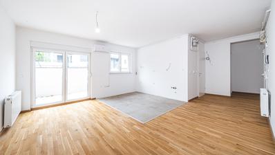 Ярун, трехкомнатная квартира с садом в новостройке, 81 м²