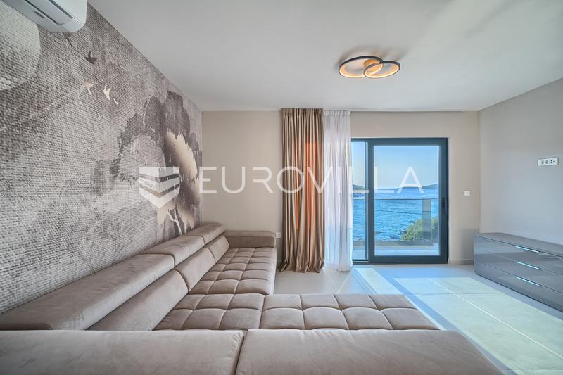 Ražanj - neu gebaute Villa in erster Reihe zum Meer - 11