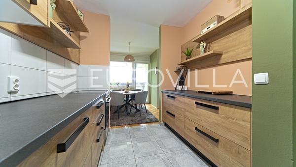 Osijek, Sjenjak, Zweizimmerwohnung zum Verkauf, 67 m², teilmöbliert