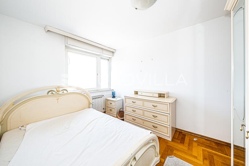 Zagreb, Srednjaci - rymlig trerumslägenhet 100 m² - 13