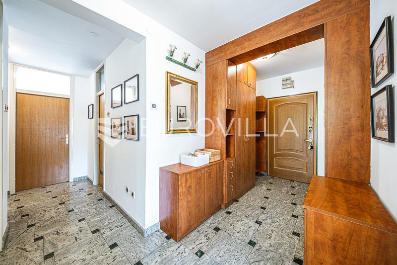 Zagreb, Srednjaci - rymlig trerumslägenhet 100 m² - 29