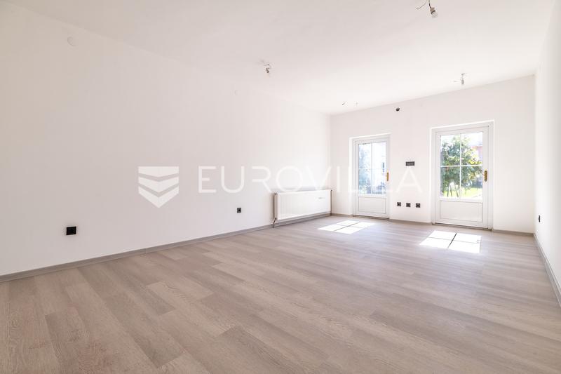Zagreb, Sveta Klara, poslovni prostor na dvije etaže u samostojećem objektu, 152 m² - 9