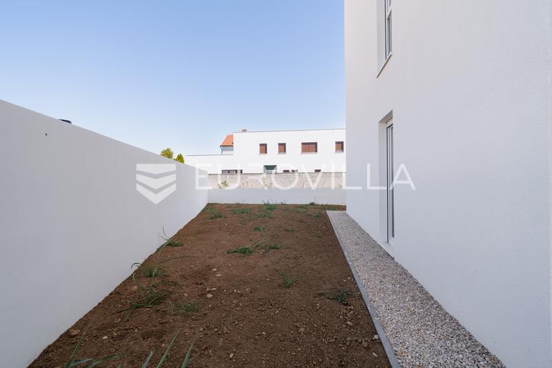 Zaton - Rummelig Nybygget Lejlighed, 104 m² - 22
