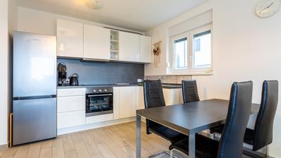 Kaštel Kambelovac - apartamento de dois quartos com amplo jardim