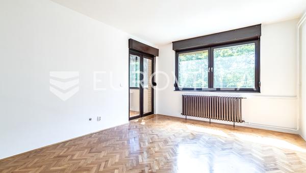 Zagreb, Zatisje, funktionelt kontorlokale, 45 m²
