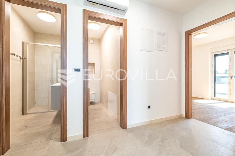 Zagreb, Rakitje, luksushuvila 240 m² - 9