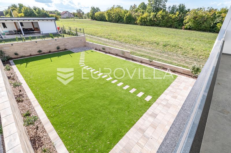 Zagreb, Rakitje, luksushuvila 240 m² - 13
