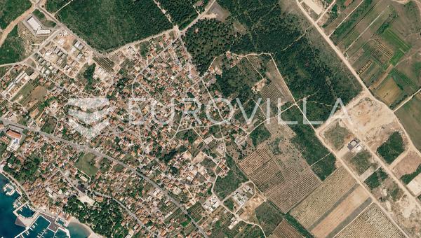 Zadar, Sveti Filip i Jakov, Rakennusmaa 2.027 m²