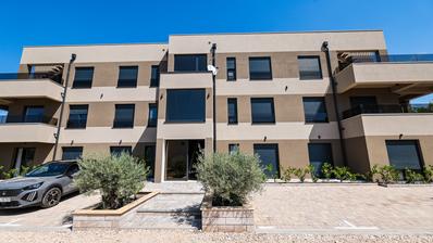 Zadar, Privlaka, novogradnja, trisobno stanovanje s pogledom na morje 110,22 m²