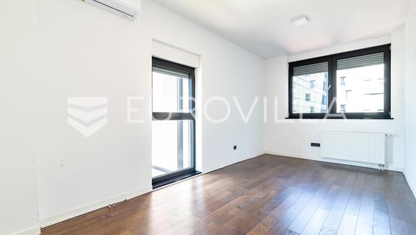 Zagreb, Špansko, Nova Galerija, atraktivan dvoetažan trosoban stan, 84 m²