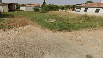 Pula, Šikići, građevinsko zemljište pravilnog oblika, 550 m2, u uređenom okruženju