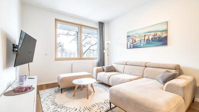 Donji grad, Trg Franje Tuđmana, stan za najam 67 m² u visokom prizemlju novije stambene zgrade