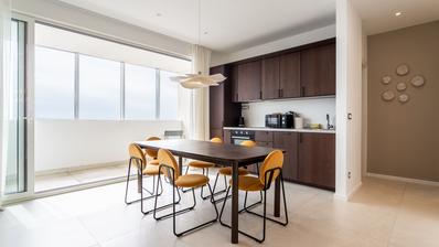 Split, Firule, dvosoban penthouse s pogledom na more, dugoročno