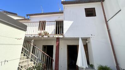 Zadar, Diklo, casa com jardim em excelente localização