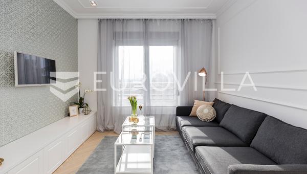 Zagreb, Kustošija, Ilica'da, yeni tadilatlı, 50 m² büyüklüğünde, şık iki yatak odalı daire