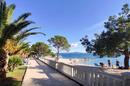 Crikvenica, háromszintes ház a sétányon két külön bejárattal, első sor a tengerhez. - 17
