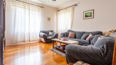 Split, Bačvice, trosoban stan na odličnoj lokaciji, 105m2